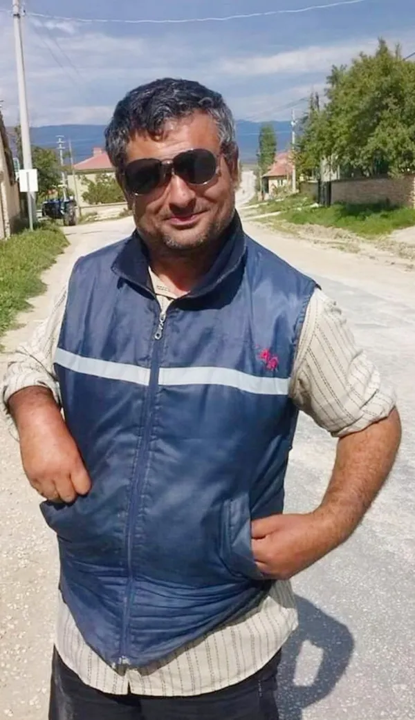 ispartada-korkunc-cinayet-kendisine-kizan-babasini-bicaklayarak-oldurdu-1713012332515.jpg
