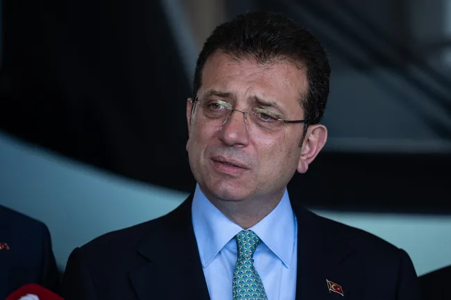 son-dakika-asrin-yolsuzluk-davasinda-14uncu-gun-ekrem-imamoglu-ile-a-takimi-hakim-karsisinda-gozler-yarin-veri-1775028680557.jpg SON DAKİKA... Asrın yolsuzluk davasında 14'üncü gün! Ekrem İmamoğlu ile A Takımı hakim karşısında: Gözler yarın verilecek ara kararda...
