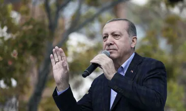 Cumhurbaşkanı Erdoğan’a Atatürk Üniversitesi’nde öğrencilerden sevgi gösterisi