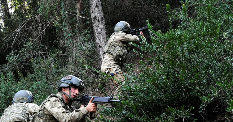 Amanoslar teröristlere dar edildi