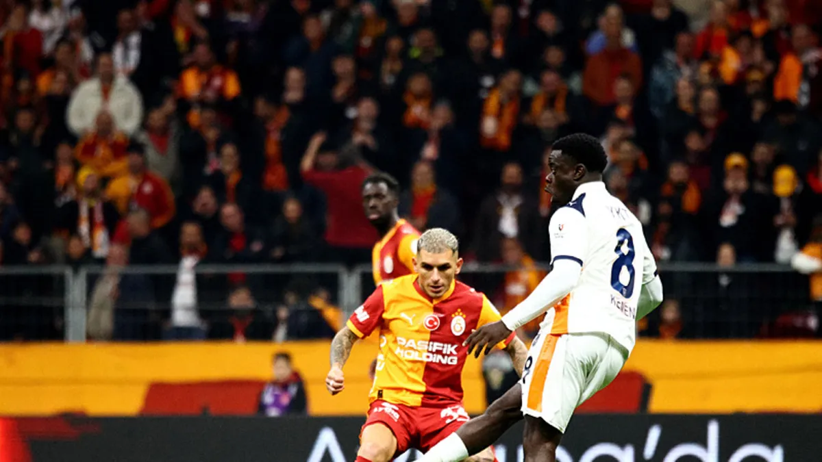 CANLI | Süper Lig’de Galatasaray - Başakşehir maçı!