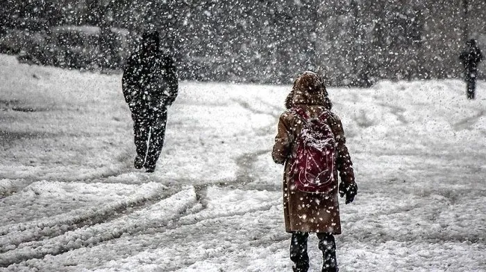 Bugün okullar tatil mi, hangi illerde tatil edildi? Ankara, Konya, İstanbul ve diğer illerde 20 Ocak Perşembe okullar tatil mi? Valilik son dakika kar tatili açıklaması!