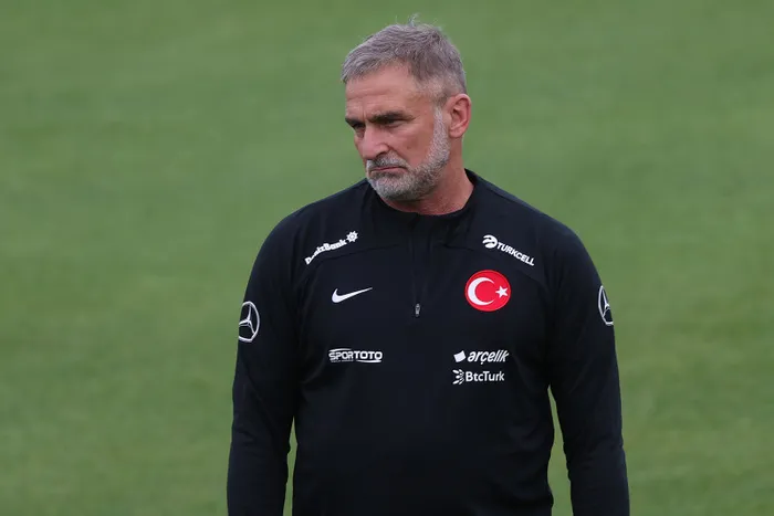 cihat-arslandan-stefan-kuntz-ve-arda-guler-sozleri-turk-futbolunu-bir-sistem-uzerine-oturtamaz-1686729080016.jpg