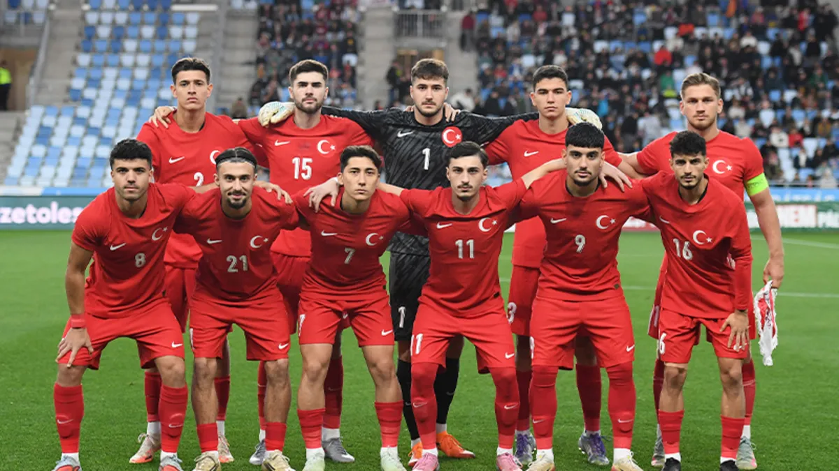 Ümit Milli Futbol Takımı’nda 3 oyuncu kadrodan çıkarıldı! Ümit Milli Futbol Takımı’nda 3 oyuncu kadrodan çıkarıldı!