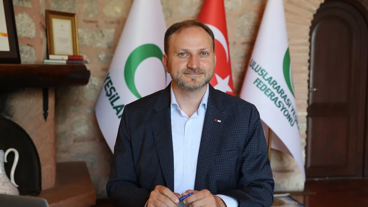 Yeşilay Başkanı Doç. Dr. Mehmet Dinç Sabah.com.tr’ye açıkladı! Çocukları dijital sarmaldan kurtaracak altın kural Yeşilay Başkanı Doç. Dr. Mehmet Dinç Sabah.com.tr’ye açıkladı! Çocukları dijital sarmaldan kurtaracak altın kural