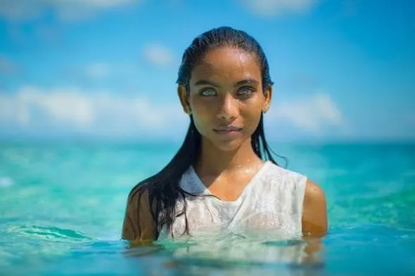Ünlü model Raudha Athif 21 yaşında intihar etti