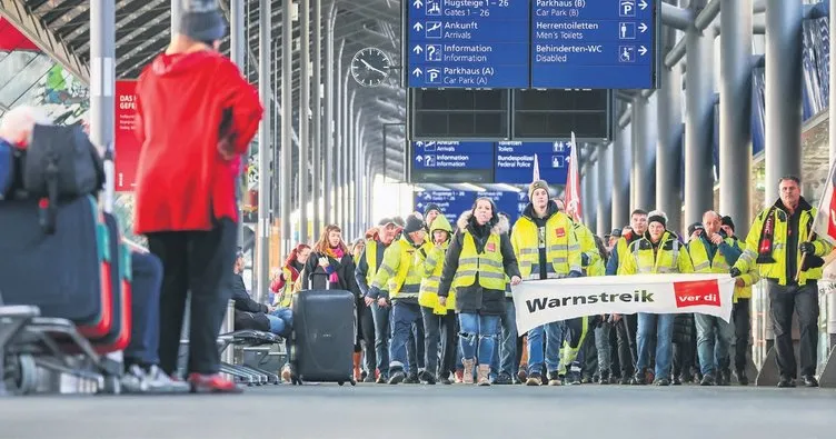 7 havalimanında uyarı grevi başladı