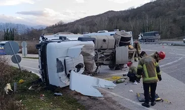 Bursa’da acı kaza: Beton tankeri refüje devrildi! Sürücüsü öldü