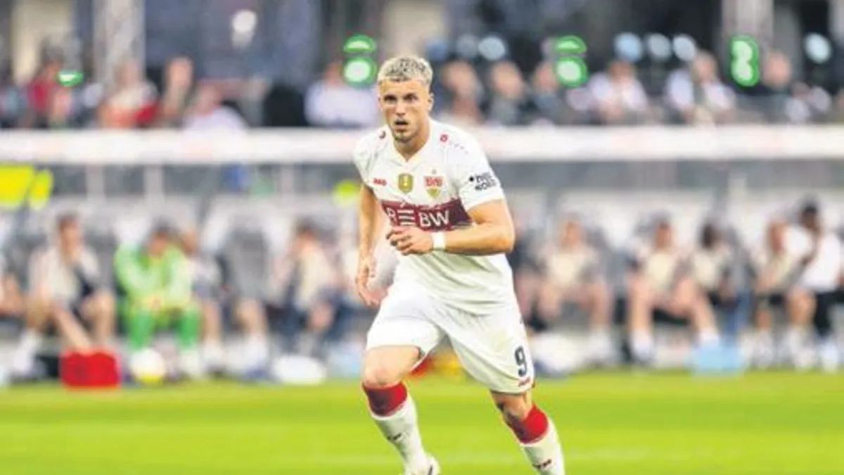 Fenerbahçe'nin transfer listesindeki Stuttgartlı golcü Ermedin Demirovic'in fotoğrafı.