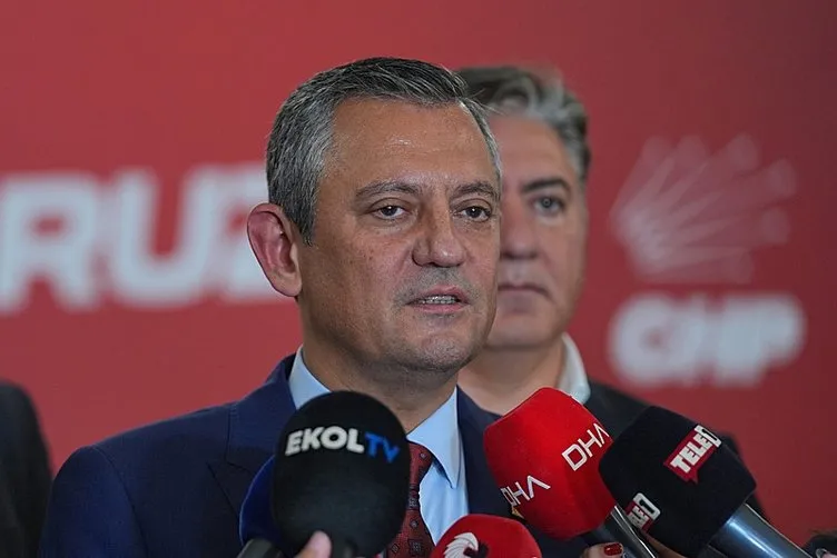 SON DAKİKA: AK Parti’den Başkan Erdoğan’ı hedef alan Özgür Özel’e sert tepki: Siyasi cehalet ve saygısızlıktır