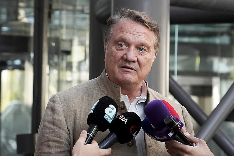 SON DAKİKA! Beşiktaş'tan Galatasaray'a 'salıncak' paylaşımı tepkisi! Başkan Hasan Arat'tan olay sözler...