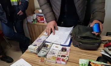 Enkazda bulunan para, döviz ve ziynet eşyaları polise teslim edildi #kastamonu