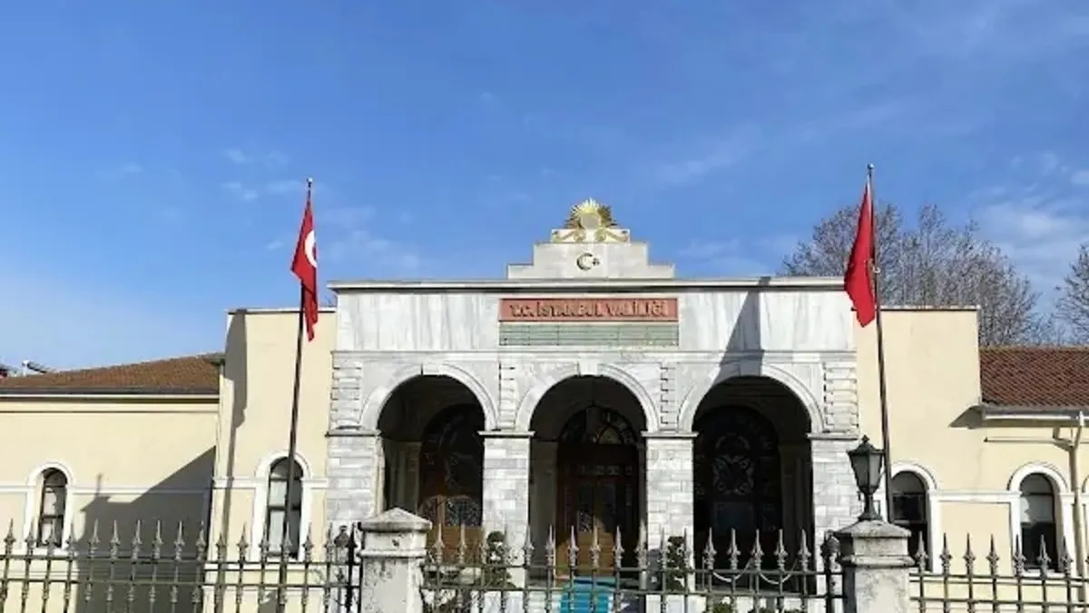 İstanbul Valiliği duyurdu: Beyoğlu, Bayrampaşa, Kağıthane ve Şişli’de gösteri yürüyüşleri 1 gün süreyle yasaklandı İstanbul Valiliği duyurdu: Beyoğlu, Bayrampaşa, Kağıthane ve Şişli’de gösteri yürüyüşleri 1 gün süreyle yasaklandı