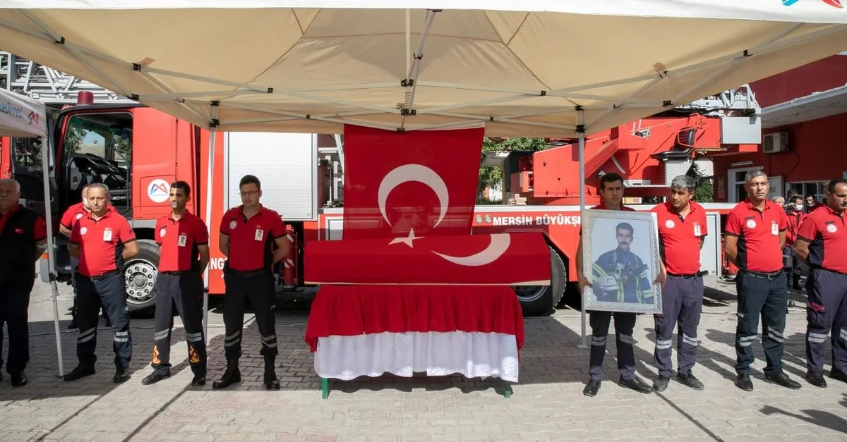 gorev sehidi olan itfaiyeci son yolculuguna ugurlandi mersin haberleri gorev sehidi olan itfaiyeci son yolculuguna ugurlandi mersin haberleri
