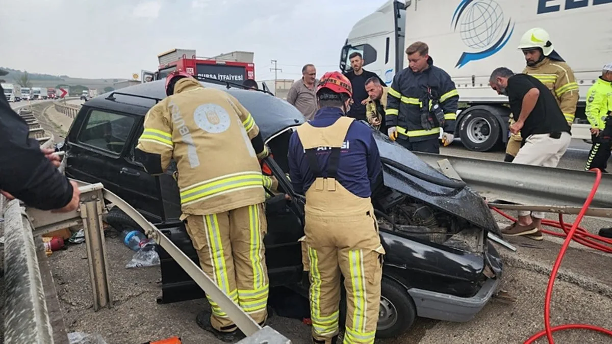 Bursa’da feci kaza: 4 kişi yaralandı!