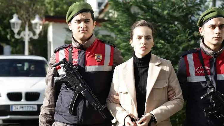 Cennet'in Gözyaşları 14. bölüm tamamı yayınlandı (tek parça olarak) İzle