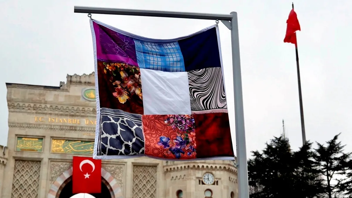 28 Şubat’ın Hafızası Beyazıt Meydanı’nda canlandırıldı 28 Şubat’ın Hafızası Beyazıt Meydanı’nda canlandırıldı