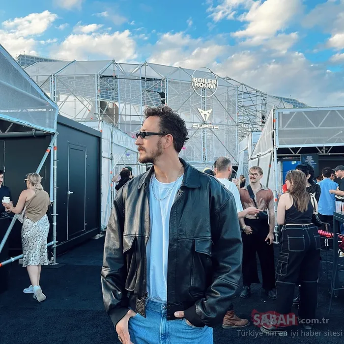 Survivor Berkan Karabulut kasımda denize girdi! Buz gibi havaya aldırış etmedi