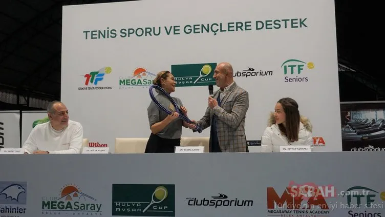 Hülya Avşar tenis turnuvasında 67 yaşındaki Durdu Lale ile maçı yaptı! Nadal’la oynasam bu kadar mutlu olmazdım