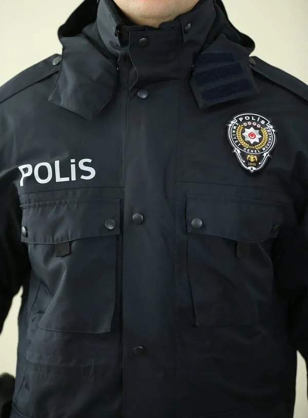 Emniyette yeni üniforma dönemi