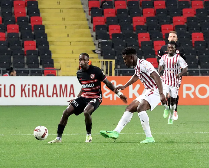 gaziantep-fk-ile-atakas-hatayspor-yenisemedi-kume-hattinda-puanlar-paylasildi-1714933031733.jpeg