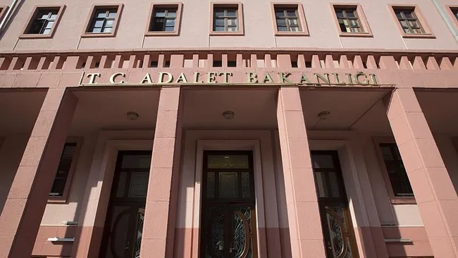adalet-bakanliginda-faili-mechul-suclara-yeni-daire-baskanligi-1776955736185.jpg Adalet Bakanlığında faili meçhul suçlara yeni daire başkanlığı!