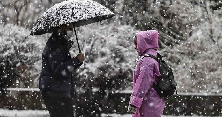 BUGÜN OKULLAR TATİL Mİ? İstanbul, Ankara, Sakarya... 12 Ocak Pazartesi hangi illerde okullar tatil edildi?