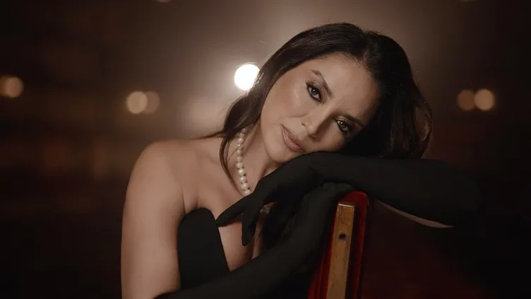 Meğerse 2 sanatçı da... Şarkıcı Aşkın Nur Yengi’den çok konuşulan Sezen Aksu itirafı! ’Ben 12-13 yaşımdan beri...’