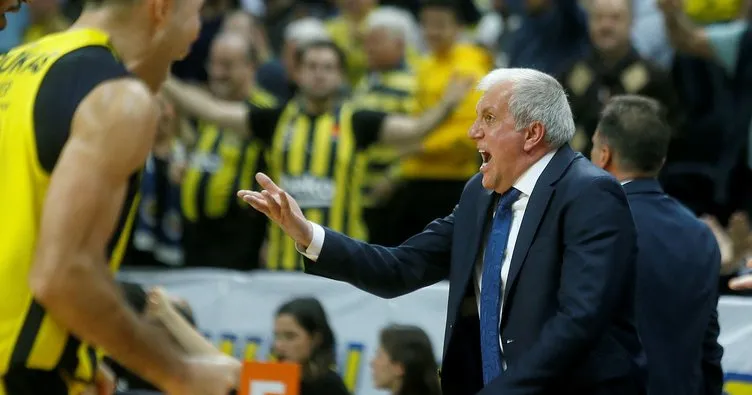 Fenerbahçe - Bandırma maçında taraftardan Obradovic’e destek