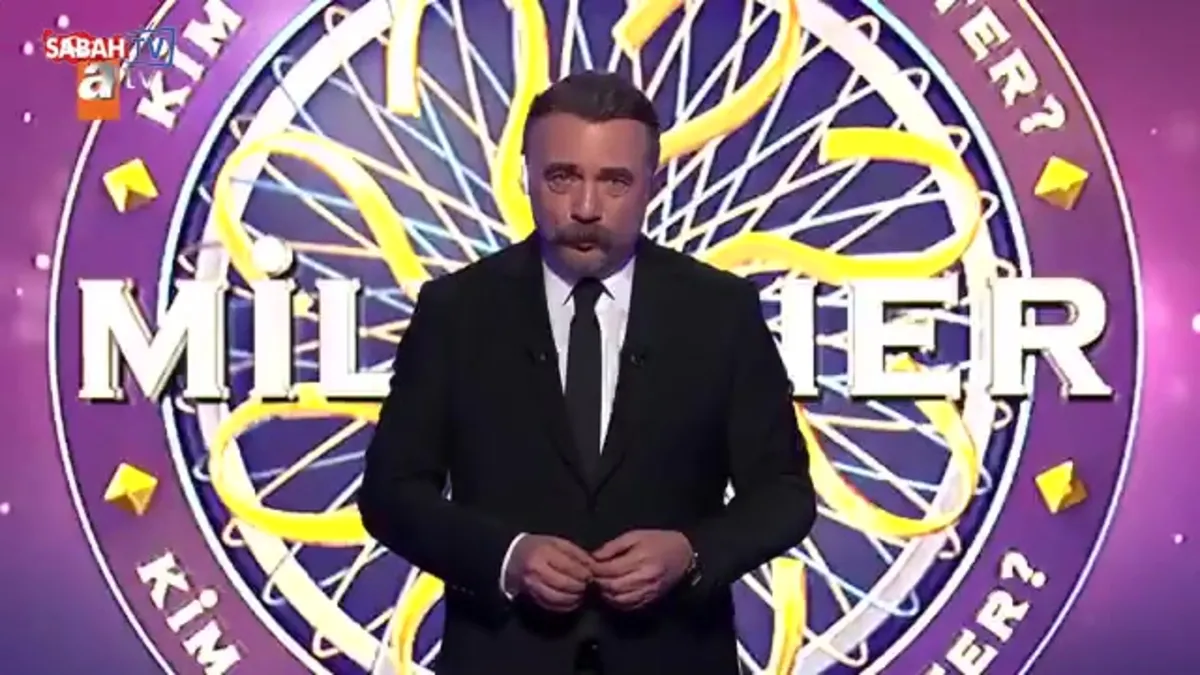 Prof. Dr. İlber Ortaylı anısına yayınlanan o anlar Kim Milyoner Olmak İster’e damga vurdu! videosunu izle Prof. Dr. İlber Ortaylı anısına yayınlanan o anlar Kim Milyoner Olmak İster’e damga vurdu! videosunu izle