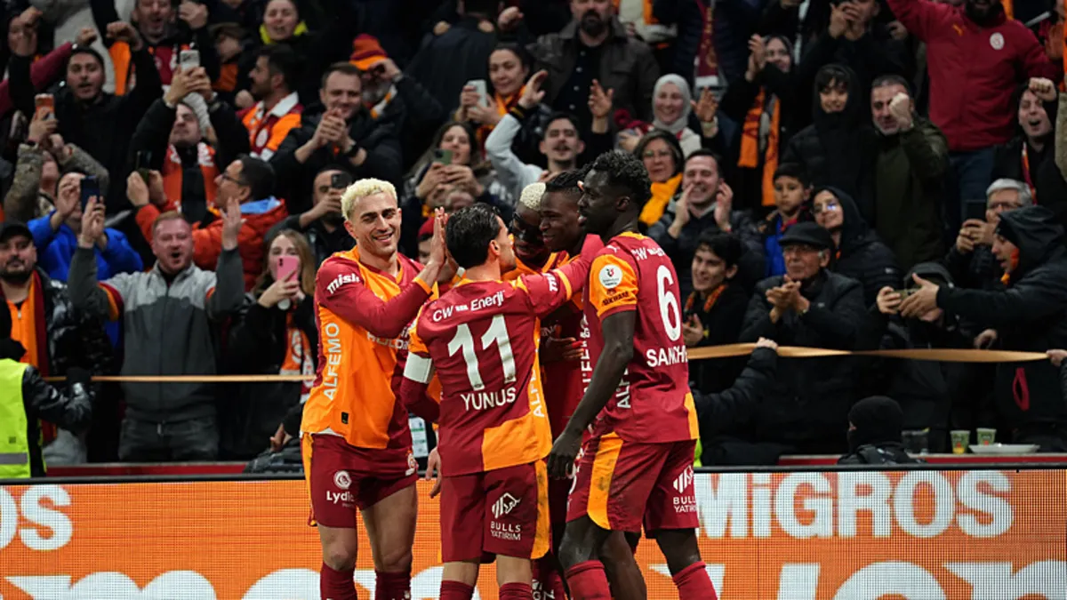 Galatasaray'a şampiyonluk için 6 galibiyet yetecek!