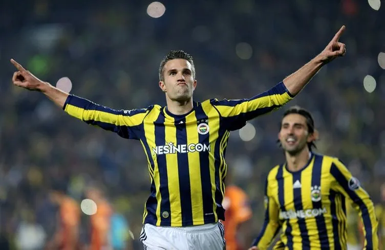 Fenerbahçe’de Van Persie giderse gelecek isim...