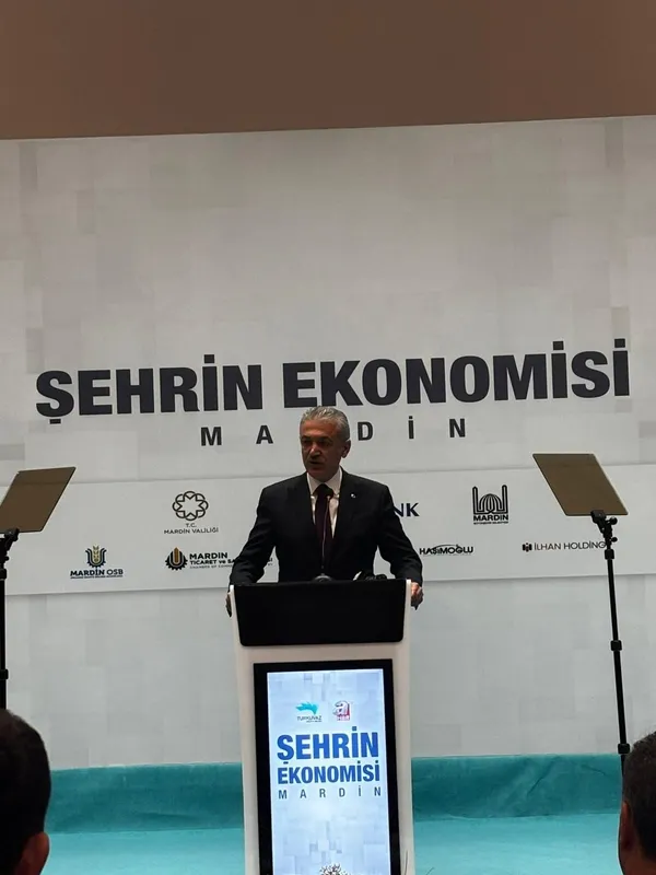 turkuvaz-medyanin-sehrin-ekonomisi-programinin-duragi-mardin-oldu-mardin-ekonomisi-masaya-yatirildi-1759242544986.jpg