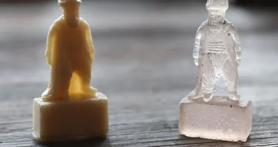 Dünyanın en küçük Mimar Sinan heykelini yaptı! 3.3 santimlik...