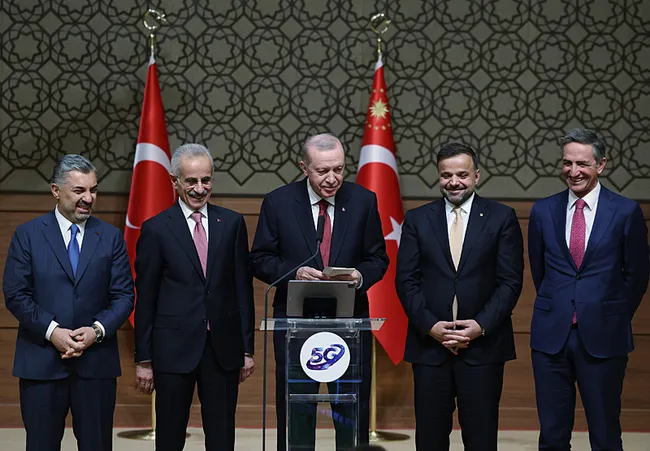 baskan-erdogandan-onemli-aciklamalar-5g-teknolojisi-dijital-bagimsizligimizi-daha-da-percinleyecek-1774961092808.jpeg Başkan Erdoğan: 5G teknolojisi dijital bağımsızlığımızı daha da perçinleyecek