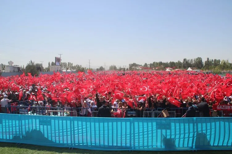 On binlerce Malazgirtli Cumhurbaşkanı Erdoğan’ı bekliyor