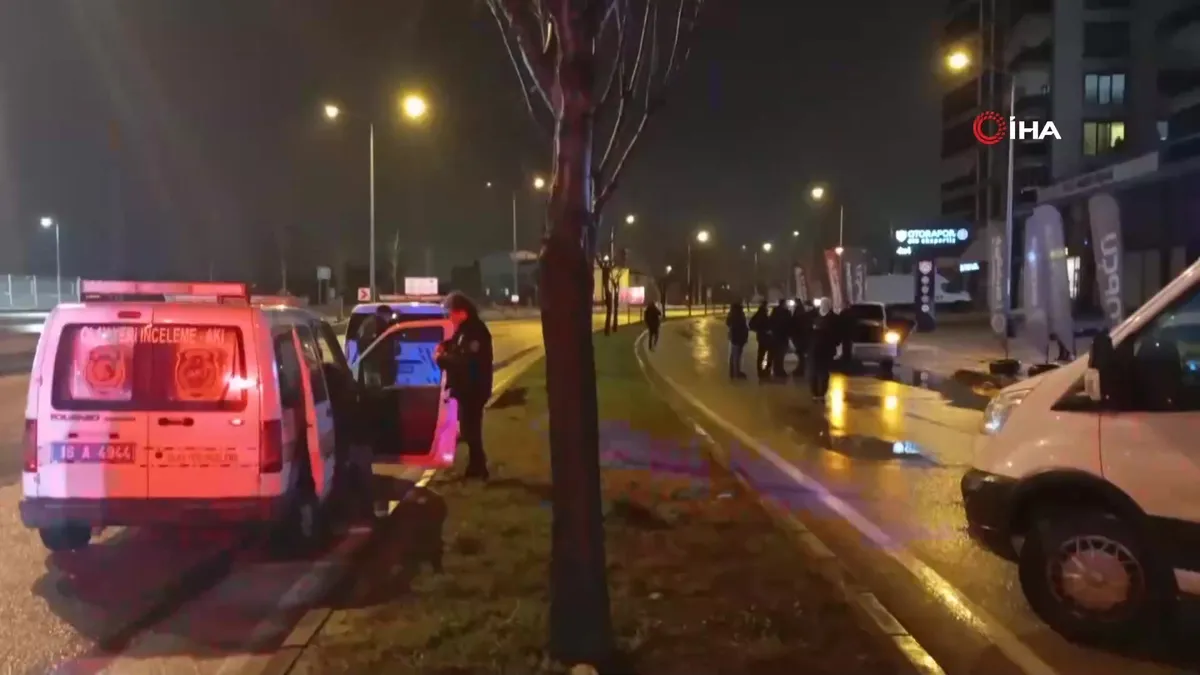 Bursa’da film gibi operasyon: El bombası ve silah ele geçirildi | Video videosunu izle Bursa’da film gibi operasyon: El bombası ve silah ele geçirildi | Video videosunu izle