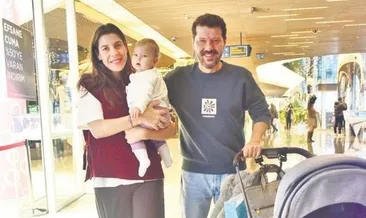 Eşi ve kızıyla çok mutlu