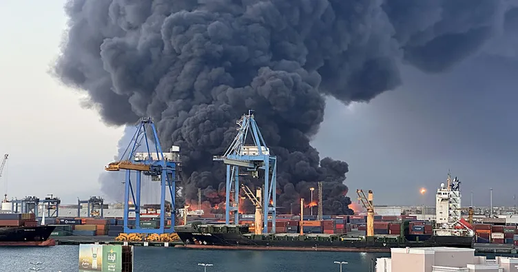 Sudan’da kritik noktalara saldırı: Askeri üs ve havalimanı vuruldu