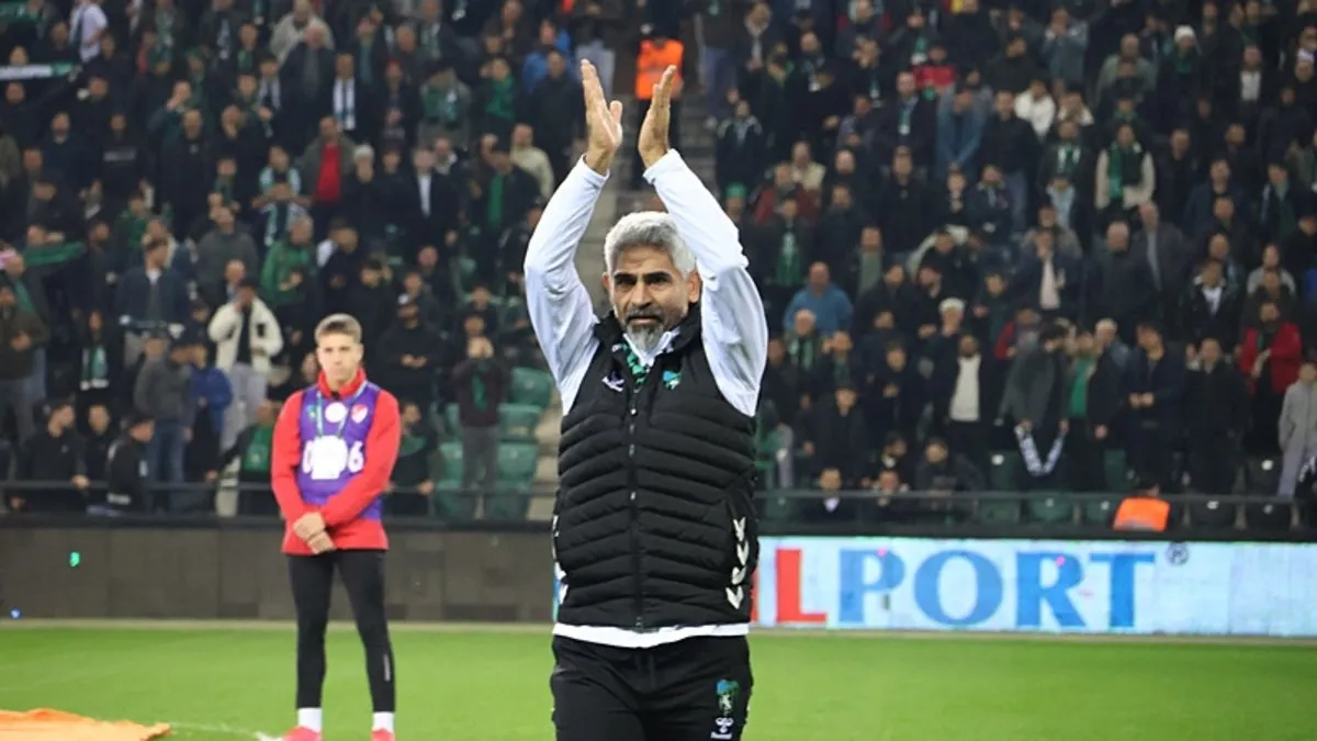 Sivasspor Asbaşkanı Kurbanoğlu’ndan İsmet Taşdemir açıklaması Sivasspor Asbaşkanı Kurbanoğlu’ndan İsmet Taşdemir açıklaması