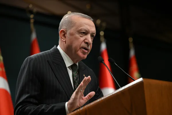 son-dakika-milyonlarin-gozu-kabine-toplantisi-kararlarina-cevrildi-kabine-toplantisi-kararlarini-baskan-erdoga-1656333698757.jpg