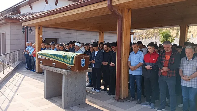 son-dakika-fatih-acaci-cinayetinde-flas-gelisme-katil-adliyeye-sevk-edilmisti-1757590397064.jpeg SON DAKİKA: Fatih Acacı cinayetinde flaş gelişme! Katil adliyeye sevk edilmişti...