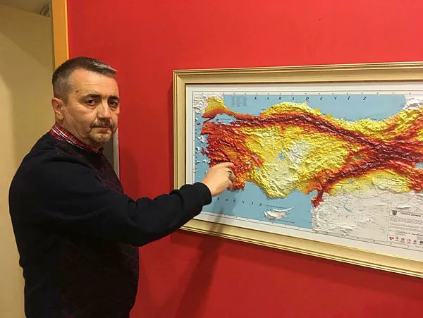 Son dakika: Fay hattındaki kritik noktayı göstererek uyardı: Deprem üretme riski yüksek, dikkatle incelenmeli...
