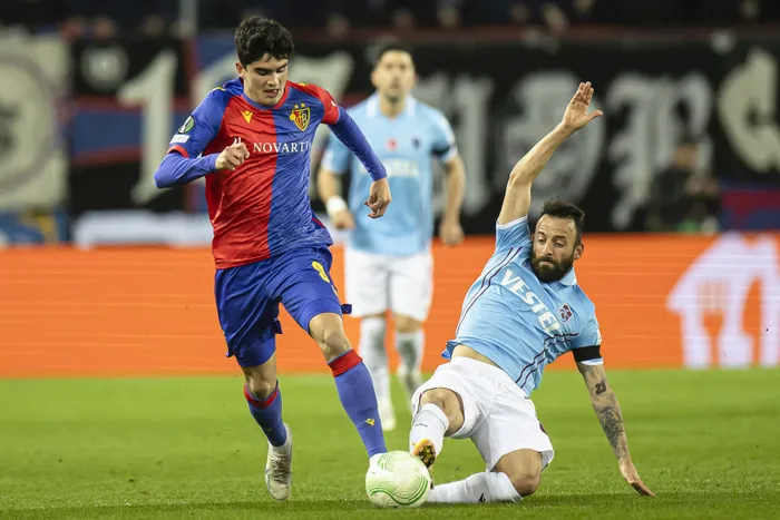 son-dakika-haberi-temsilcimiz-trabzonspor-basel-deplasmaninda-firtina-macta-geriye-dustu-1677183810859.jpg