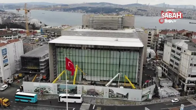 AKM’nin dış cephesi cam bölme ile kaplandı | Video
