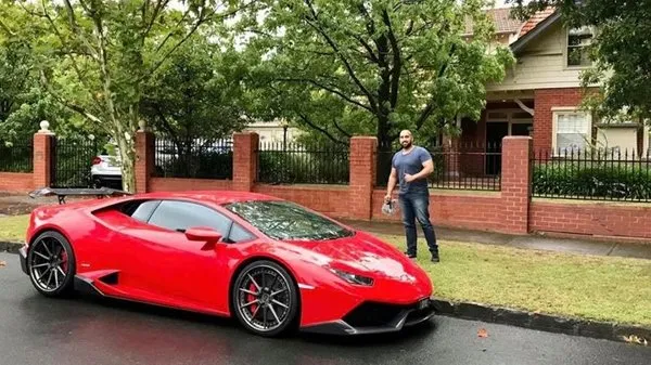 Okulu bıraktı Bitcoin milyoneri oldu