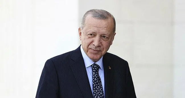 Başkan Erdoğan, cuma namazını Üsküdar’da kıldı Başkan Erdoğan, cuma namazını Üsküdar’da kıldı