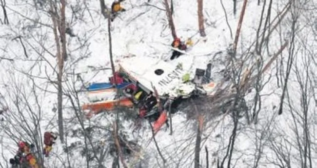 Japonya’da kurtarma helikopteri düştü: 9 ölü