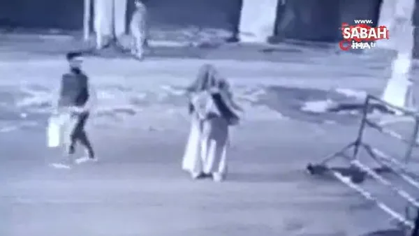 Hindistan’da polis karakoluna molotoflu saldırı | Video