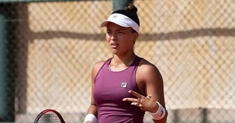 Alex De Souza’nın kızı Antalya’da tenis turnuvasına katıldı